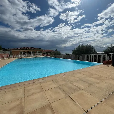 Dolce T2 Avec Clim, Piscine, Terrasse Et Garage Apartment *
