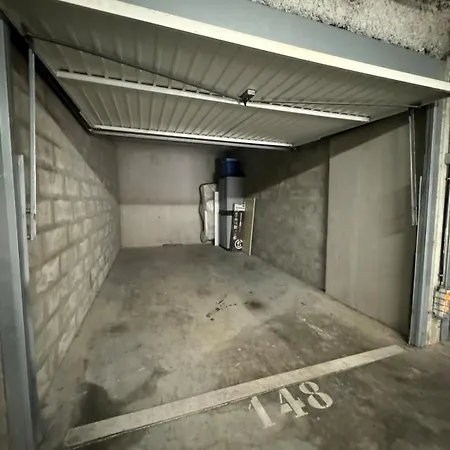 Dolce T2 Avec Clim, Piscine, Terrasse Et Garage *