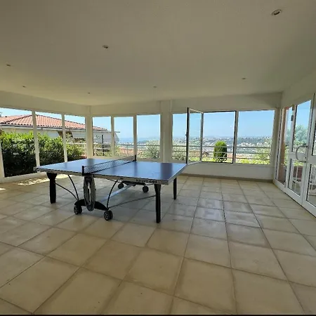 Dolce T2 Avec Clim, Piscine, Terrasse Et Garage